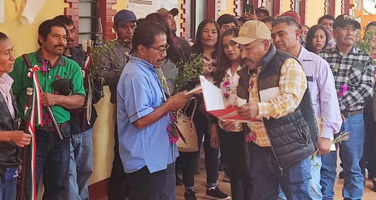Entrega De Patrulla En Santa María Peñoles Fortalece La Seguridad Municipal